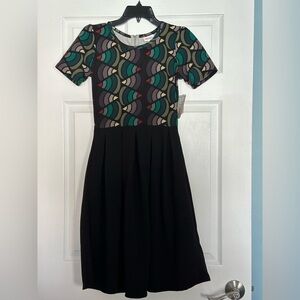 NWT LuLaroe Amelia Dress‎ - Size Small